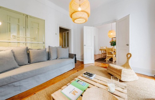 Lisbon Old Town Apartment | The Palm Leaf SOC in Lisboa Ciudad
