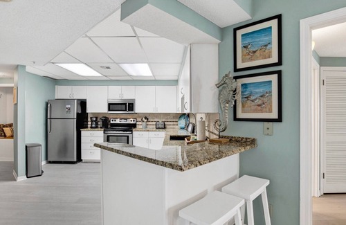 Orange Beach Condo | The Palms 1014 | Spacious 2 bedroom OBA beach front condo!