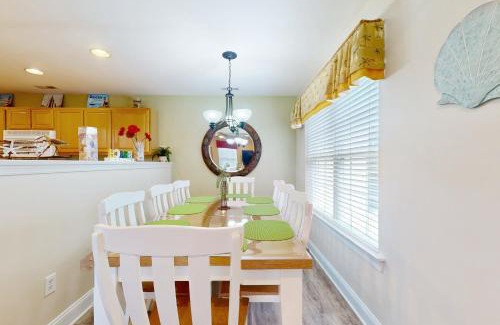 Rehoboth Beach Apartment | The Palms - 36518 Palm Dr, Unit #3103