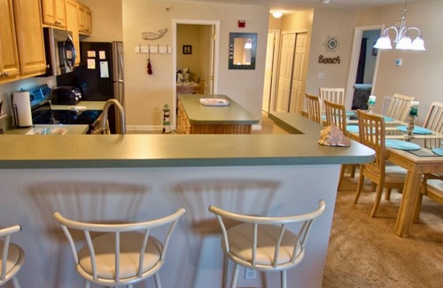 Rehoboth Beach House | The Palms * 3BR LUXURY CONDO w FREE POOL ACCESS - Sleeps 8 - 10
