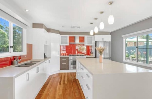 St. Georges Basin House | The Park Villa - Pool, Family Friendly