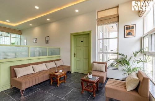 Amer Villa | The Pastel Courtyard with Pvt Pool & Garden at Jaipur by StayVista