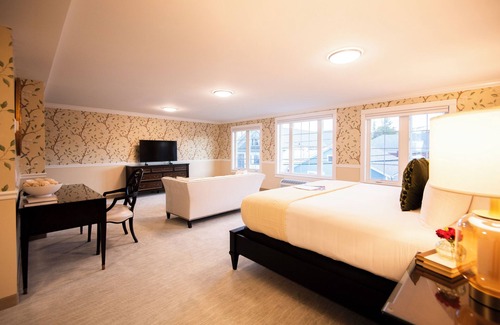 Bar Harbor Hotel | The Pathmaker Hotel