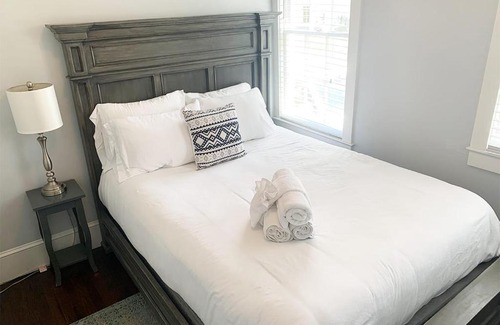 Cannonborough Elliotborough House | The Pearl Suite at Morrison Manor