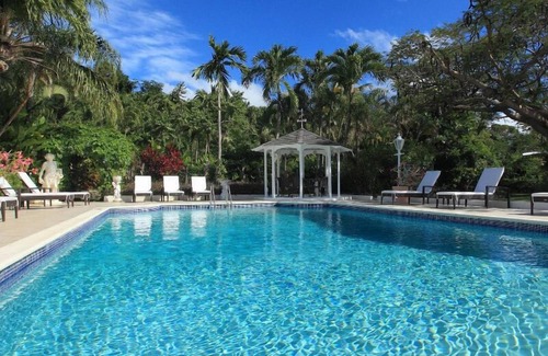 Prospect Villa | The perfect choice for families or groups of friends featuring 6 bedrooms