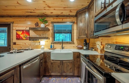 Pickens Cabin | The Pickleball Pines