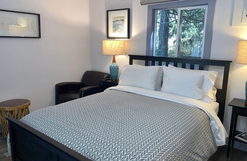 Grass Valley Hotel | The Pines Inn and Cottages