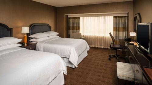 Uptown District Hotel | The Plaza Hotel Columbus at Capitol Square