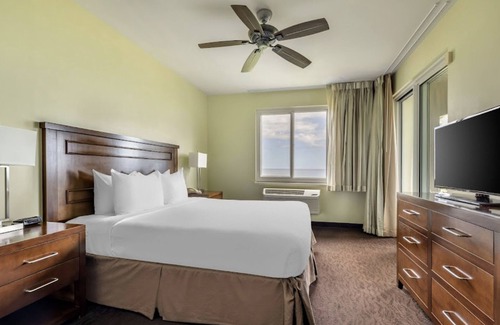 Poipu Resort | The Point At Poipu 2BR & 2Bath
