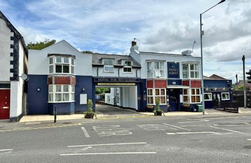 Windsor Hotel | The Prince Albert Pub & Hotel with onsite FREE PARKING 2 minutes from Legoland