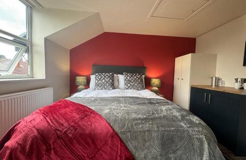 Windsor Hotel | The Prince Albert Pub & Hotel with onsite FREE PARKING 2 minutes from Legoland