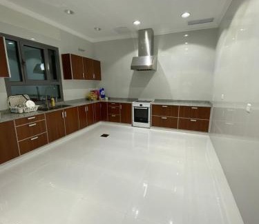 Al Khiran Ski Chalet | The Private chalet للعائلات فقط