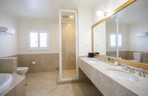 Forresters Beach Hotel | The Quarters, an Ascend Collection Hotel