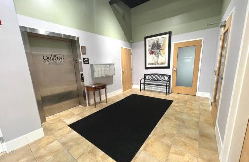 Grafton Apartment | The Quarters Suite 1