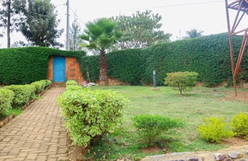 Kigali House | The Queen’s courtyard