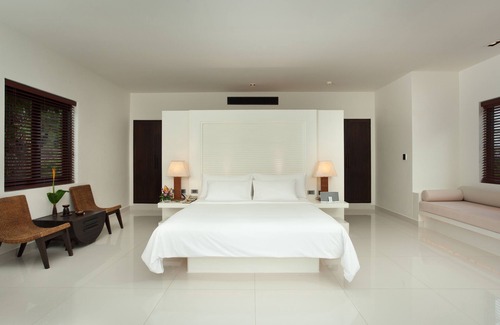 Ko Racha Yai Resort | The Racha