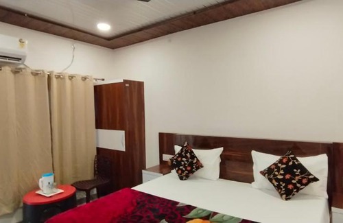 Ayodhya Hotel | The Ram Krishna Palace