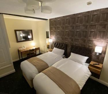 Barnard Castle Hotel | The Redwell Inn