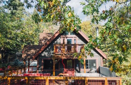 Upper Moonridge House | The Refugio #2552