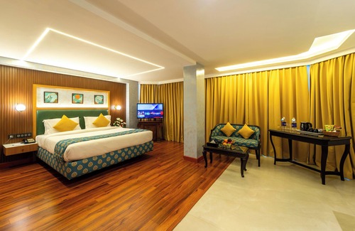 Statue Hotel | The Residency Tower