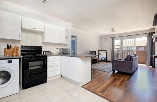 Greater Johannesburg Metropolitan Area Apartment | The Resting Nest