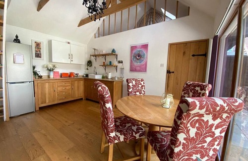 Chichester Ski Chalet | The Retreat, A Relaxing Getaway for Couples