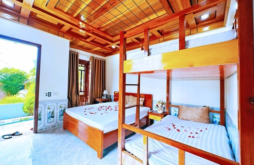 Son Trach Hotel | The Ridge Haven