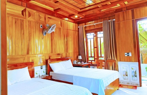 Son Trach Hotel | The Ridge Haven