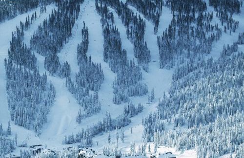 Truckee Hotel | The Ritz-Carlton, Lake Tahoe