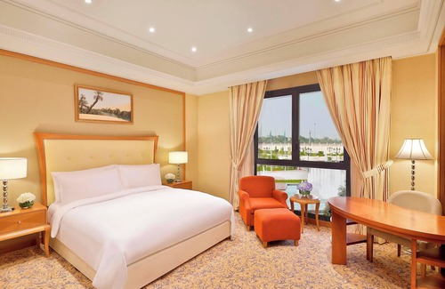 Diplomatic Quarter Hotel | The Ritz-Carlton, Riyadh