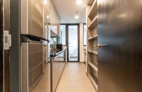 District 1 Apartment | The Rixx Terrific Apartment@D1/pool/gym/sauna/kids