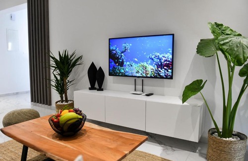 Paphos Apartment | The Room, Suite 14, Leda Gardens