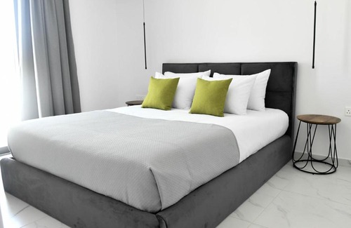 Paphos Apartment | The Room, Suite 14, Leda Gardens