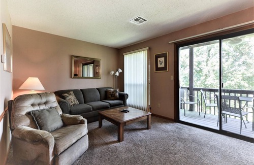Table Rock Condo | The Roost Royale