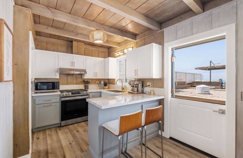 Capistrano Beach House | The Sandbox - Vintage Beachfront Bungalow on private beach with air conditioning