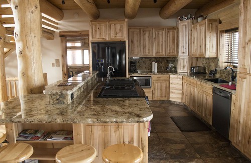 Island Park Cabin | The Sawtelle Lookout- A Cozy Cabin Just 20 Minutes Outside Of Yellowstone Park