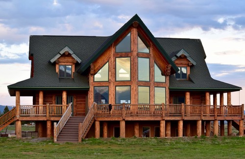 Island Park Cabin | The Sawtelle Lookout- A Cozy Cabin Just 20 Minutes Outside Of Yellowstone Park