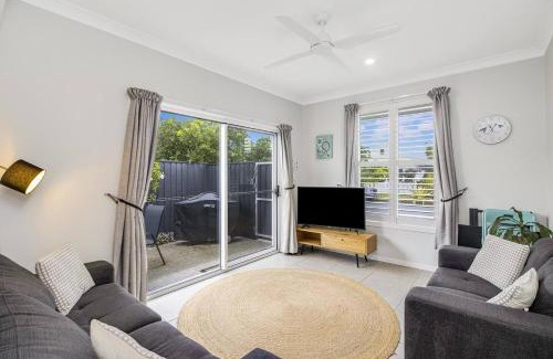 Kingscliff Apartment | The Seaside Suite - Beachside Granny Flat by uHoliday
