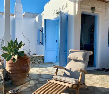 Faros Armenistis House | The Seaview Lodge