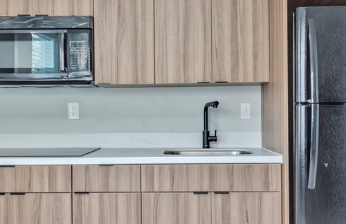 North Beach Apartment | The Shell on Walnut 1br/1bath Hollywood Beach Free Parking