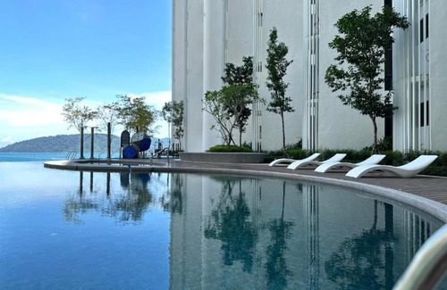 Downtown Kota Kinabalu Apartment | The Shore by the Sea KK