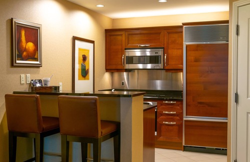 Las Vegas Hotel | The Signature at MGM Grand (All Suites)