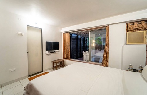 Bhim Nagar Hotel | The Signature Crest