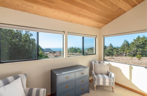 Sea Ranch House | The Sixpence Beach Access Hot Tub