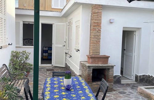 Fregenae House | The Smile of Fregene A little house in an oasis of peace! Close to the beach