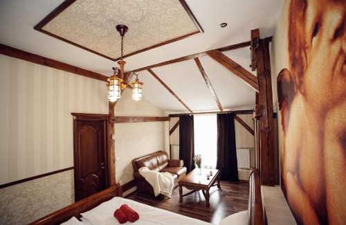 Lviv City Center Apartment | the spirit of Lviv in the apartments