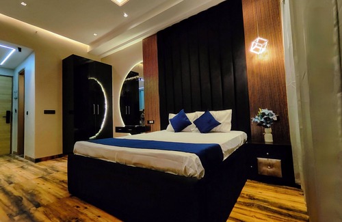 Greater Noida Hotel | The Spotlight