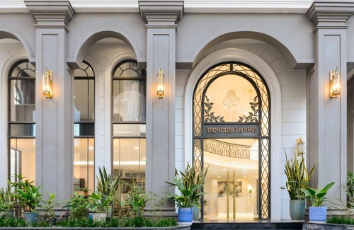 Hang Xanh Apartment | The Spring House