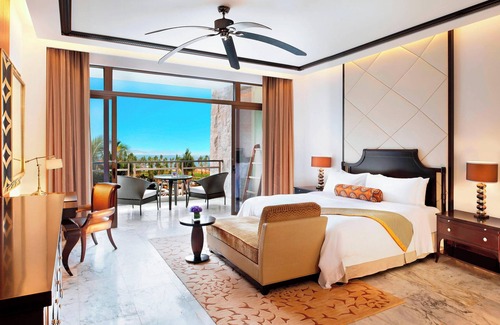 Sanya Resort | The St. Regis Sanya Yalong Bay Resort