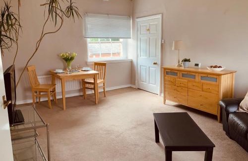 Newark Apartment | The Stables Apartment